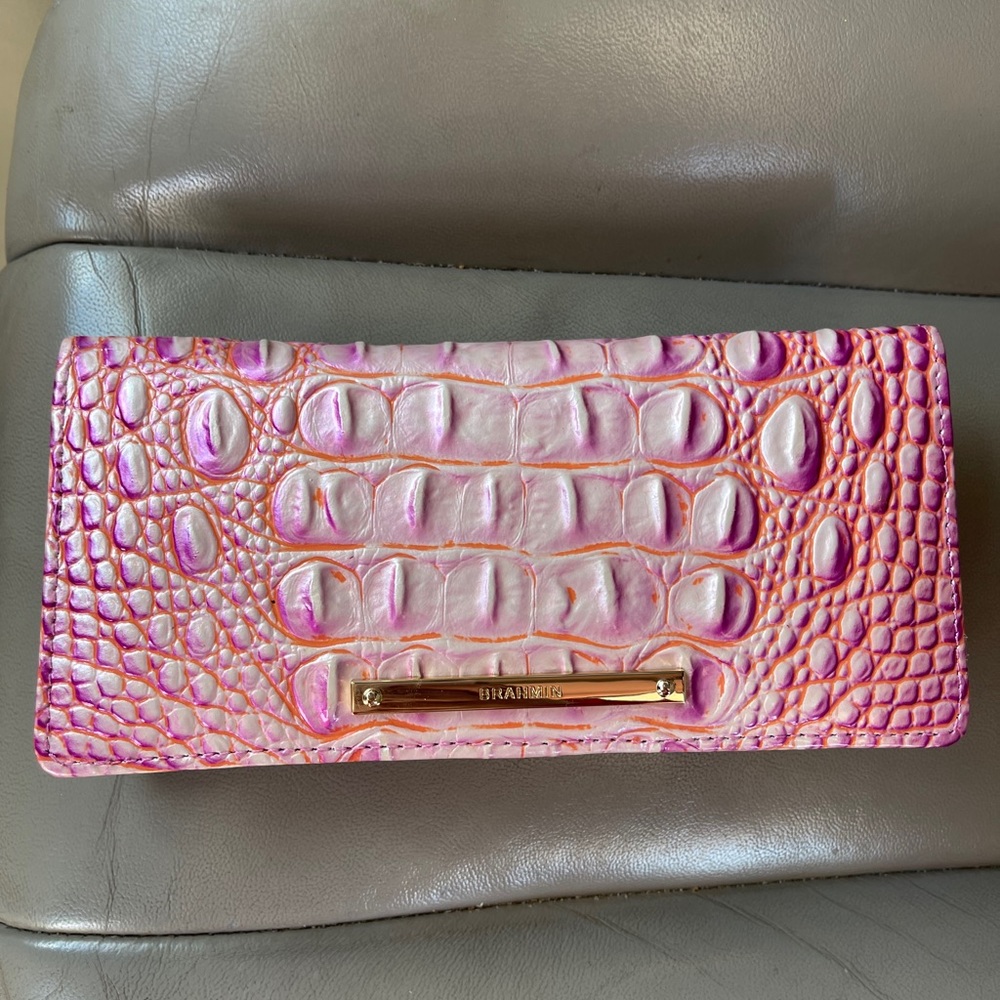 Brahmin wallet